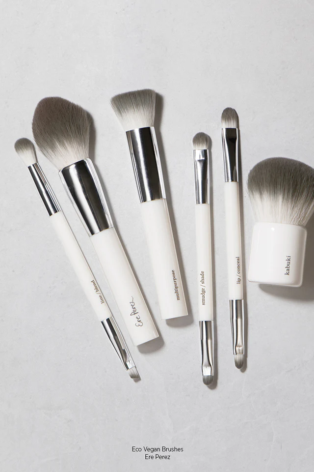 Eco Vegan Kabuki Brush - Image 6