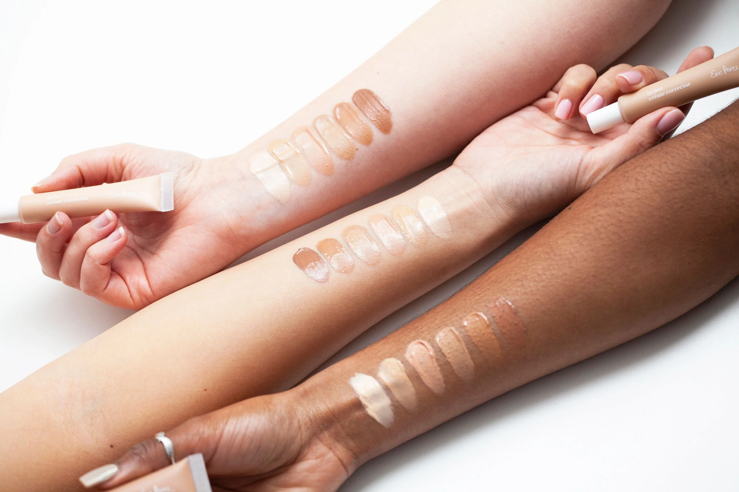 Lychee Crème Corrector - Seis  - Image 8