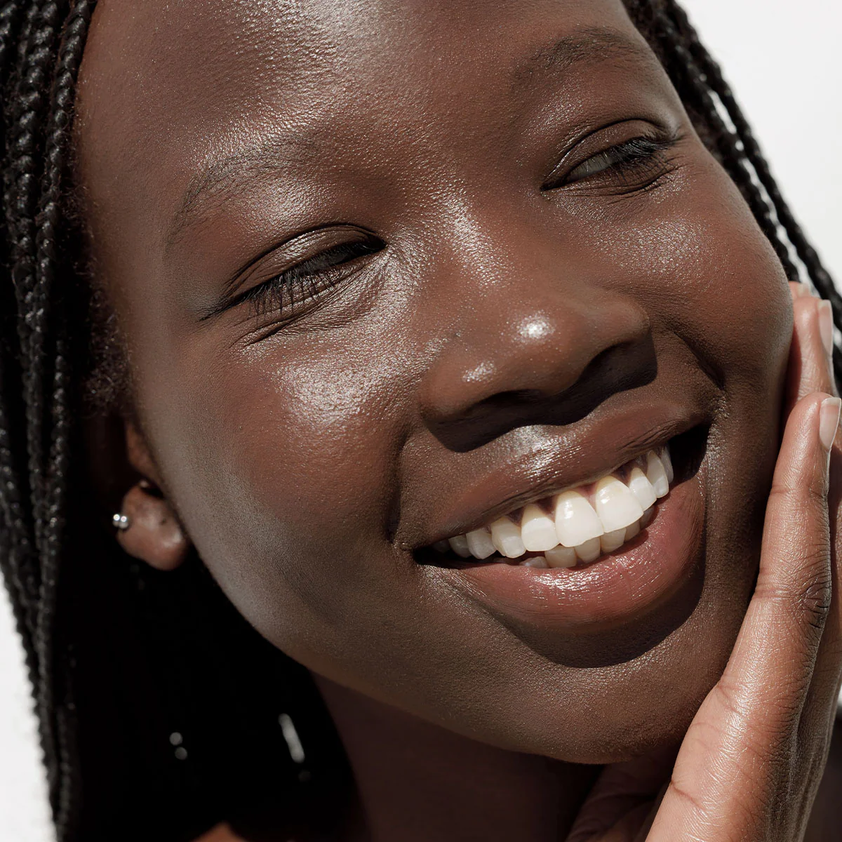 Skin Tint Serum Foundation SPF15 - Deepest Terra - Image 4