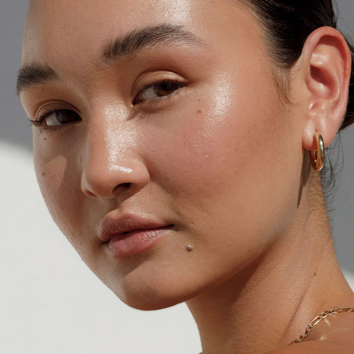 Skin Tint Serum Foundation SPF15 - Warm Buff - Image 6